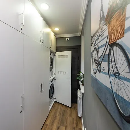 Апартаменты Vip Near Arena *